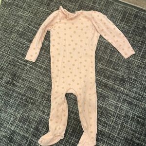 Lilette onesie sleeper -used